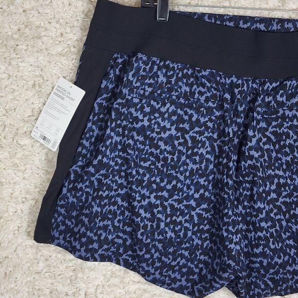 Athleta Brooklyn Printed Shorts Womens 20 Featherweight Stretch Abstract Pattern - Picture 8 of 13